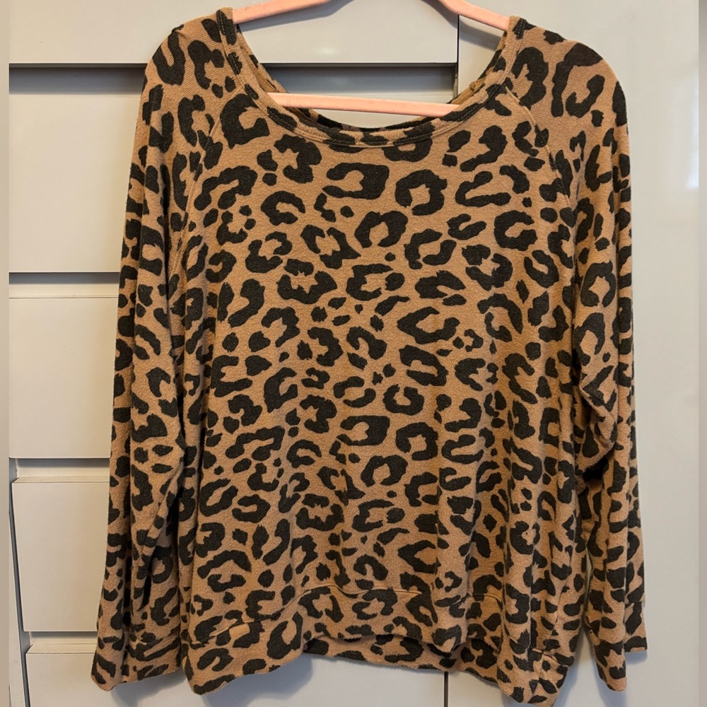 EUC Size XL Leopard Print Women's Top